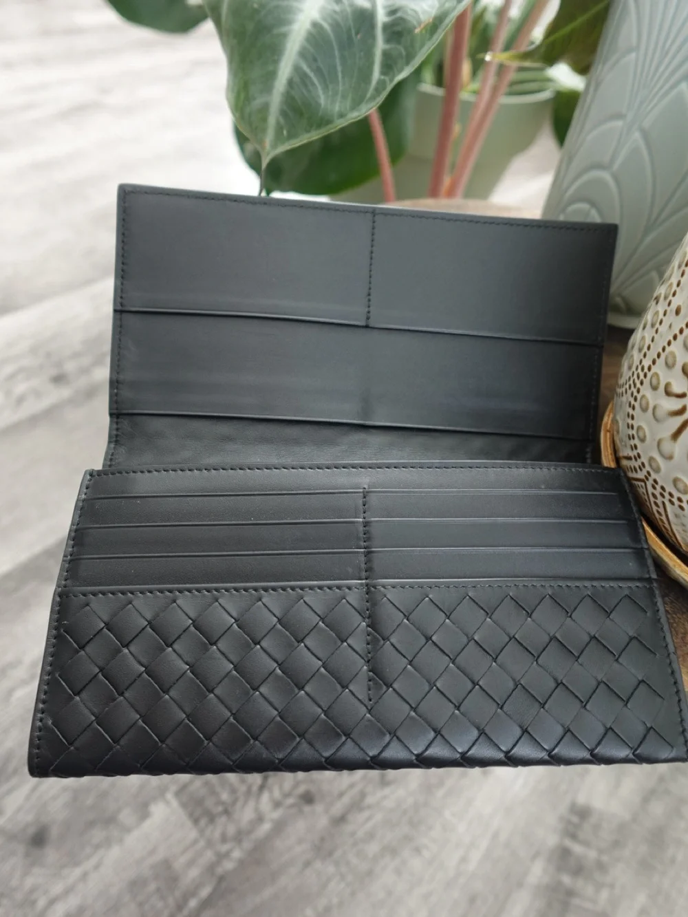 Authentic Bottega Veneta Leather Wallet
